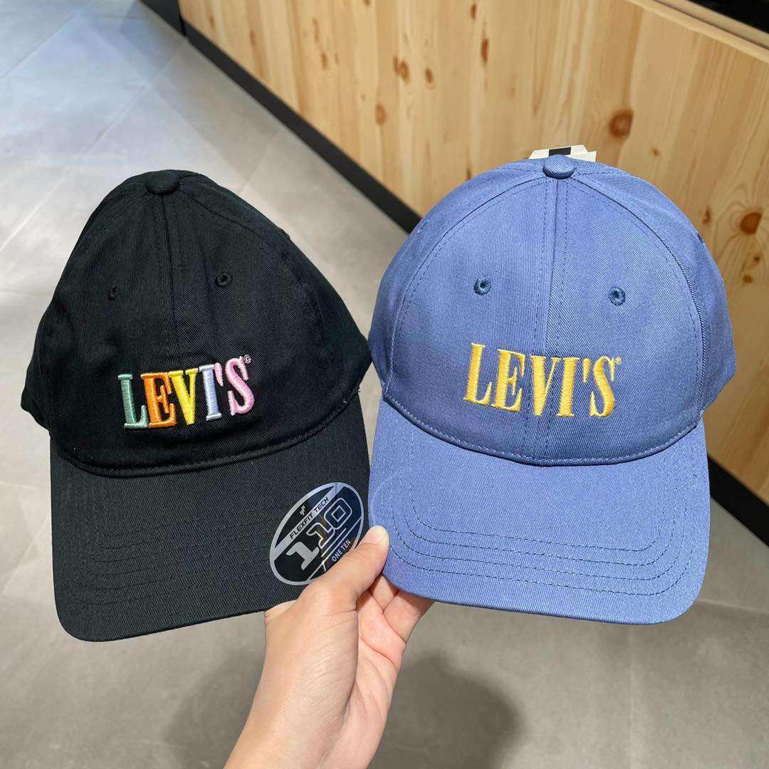 หมวก levi's