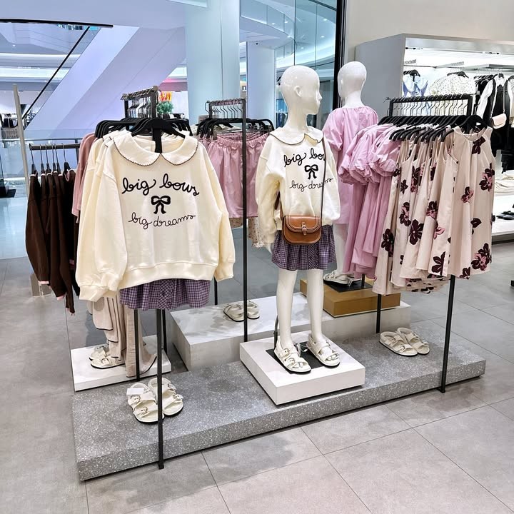 SIAM PARAGON