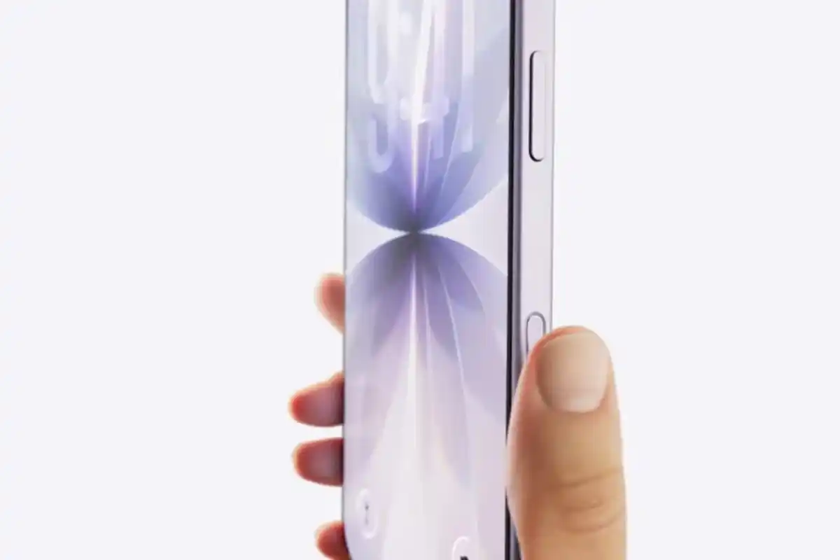 iPhone 17
