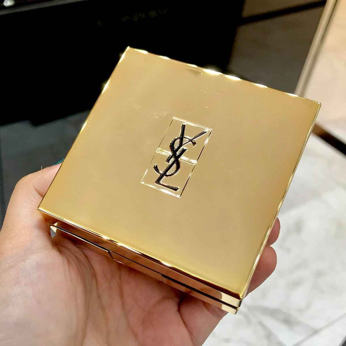 ysl กระเป๋า สาขา ใกล้ฉัน