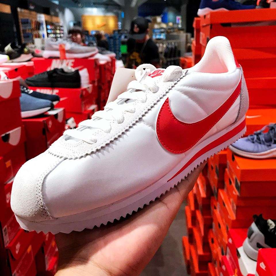 REV WAREHOUSE SALE