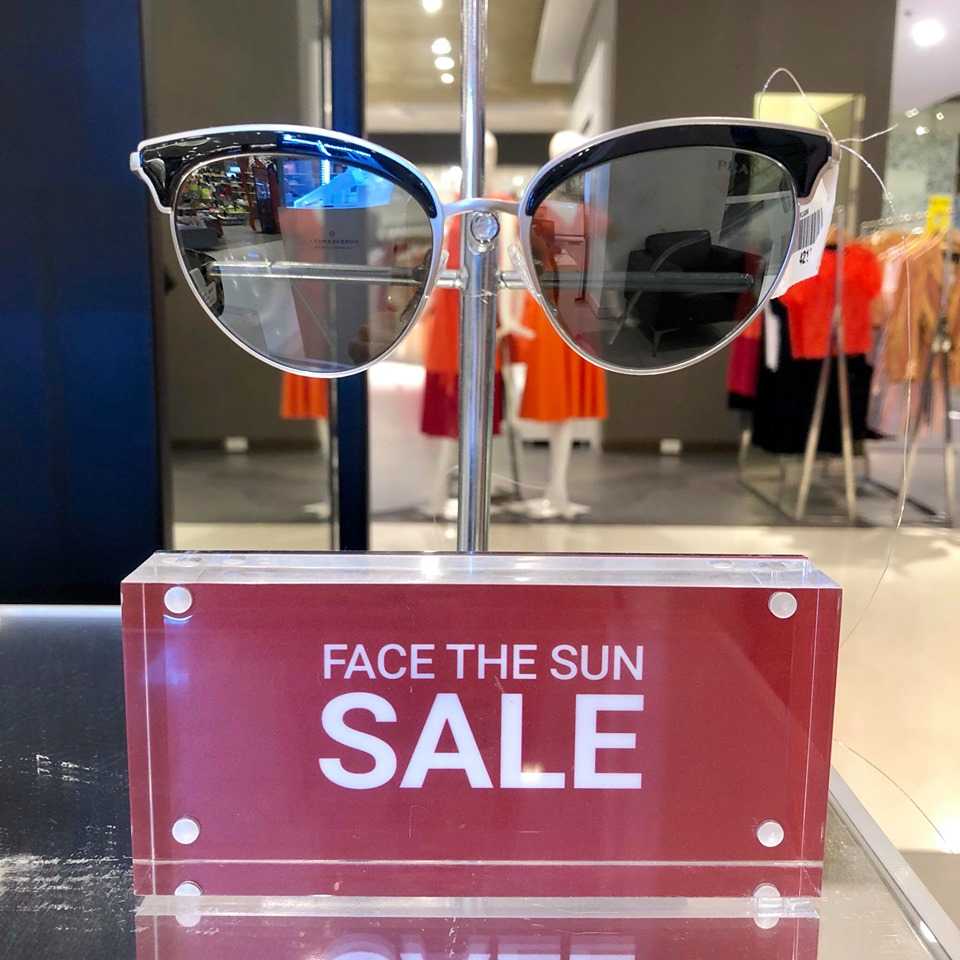 Sunglass Hut