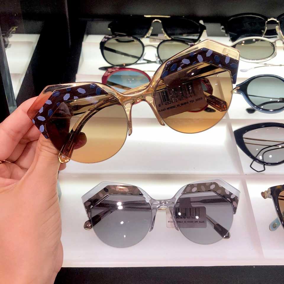 Sunglass Hut