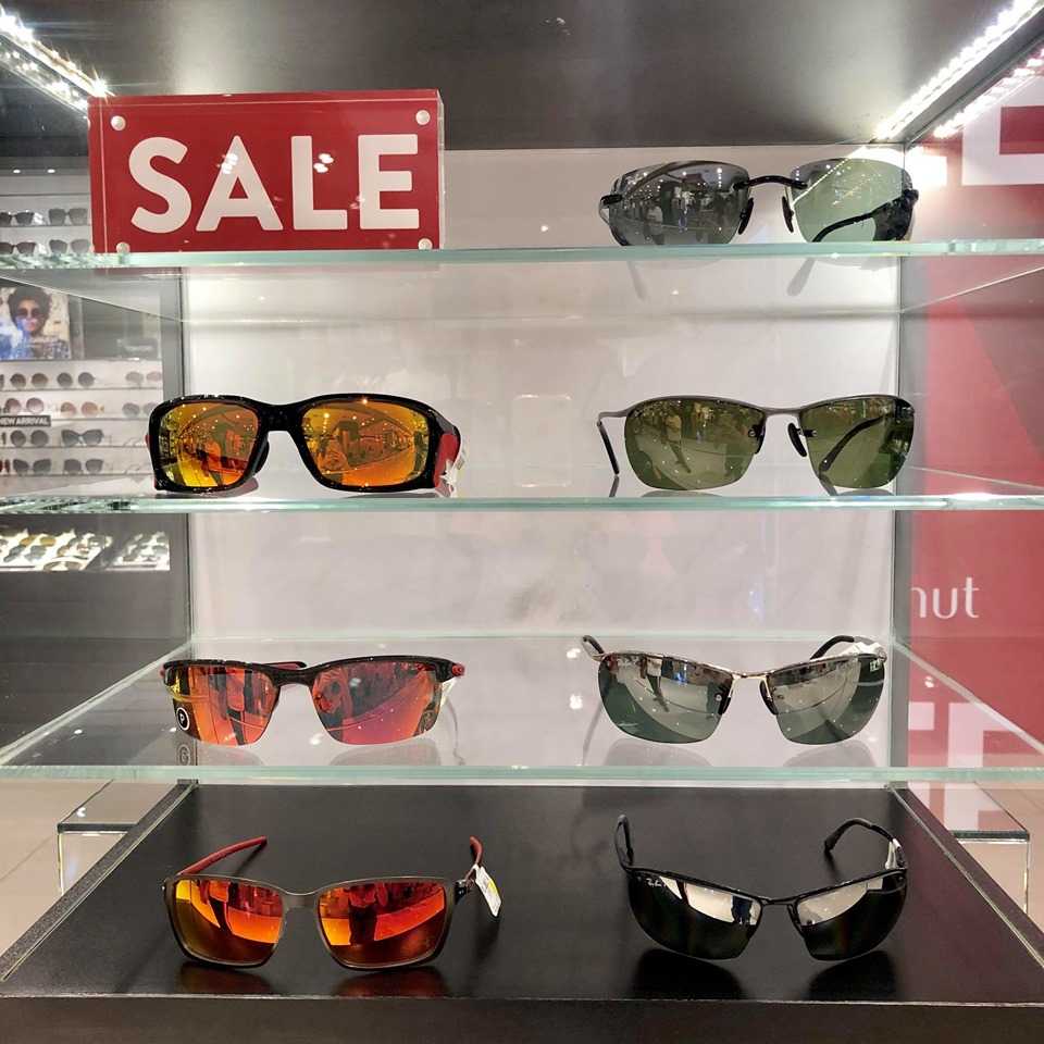 Sunglass Hut