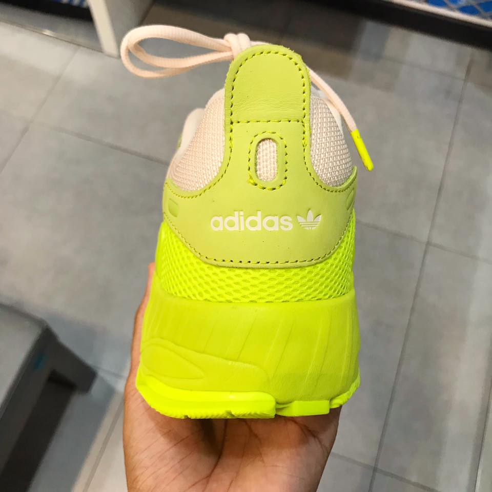 NEON ADIDAS5