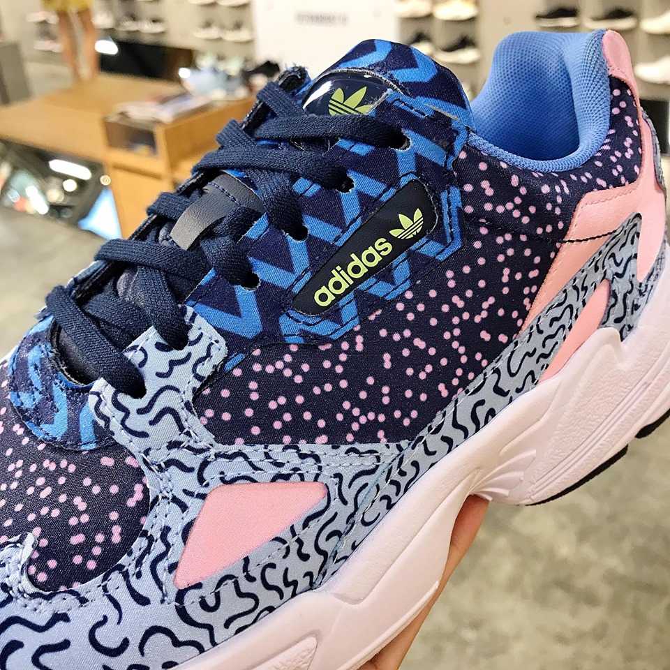 Adidas Falcon