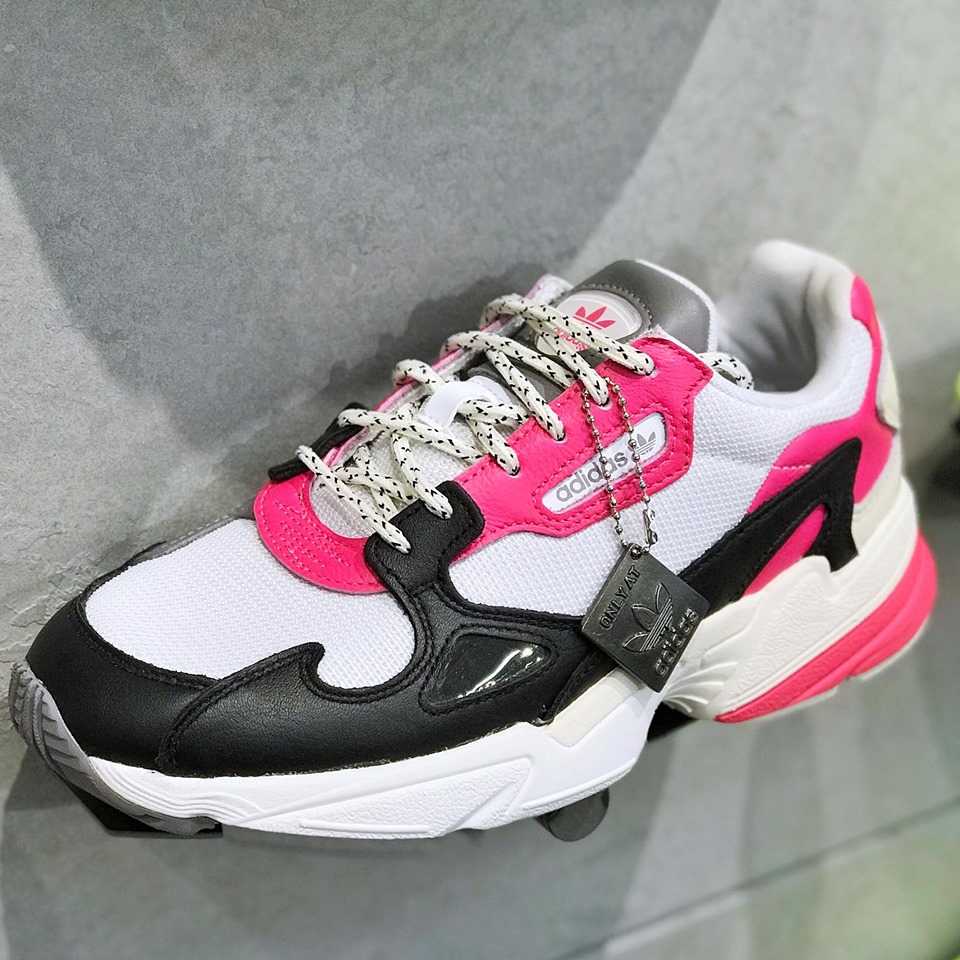 Adidas Falcon