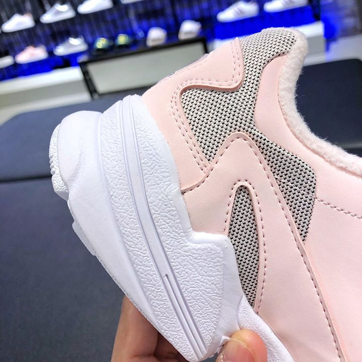 Adidas Falcon 05