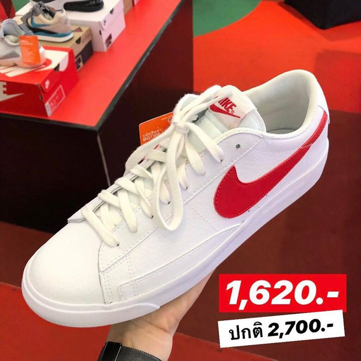 NIKE  02