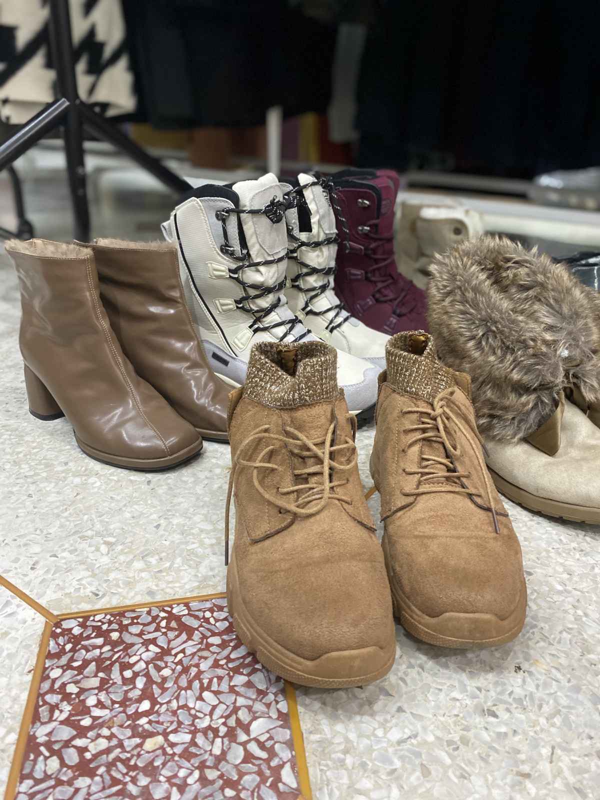Mellow Coat  boots