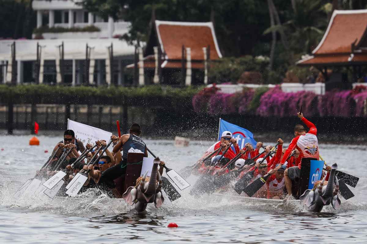 Elephant-Boat-Race 2
