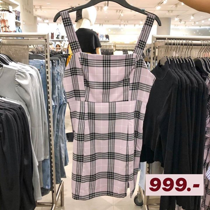เสื้อผ้าผู้หญิง