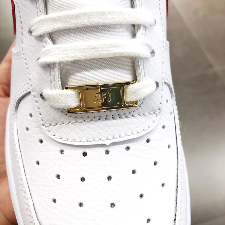 AF1 1