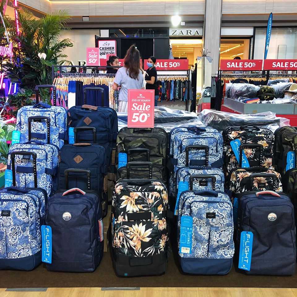 Mega Travel Store 7