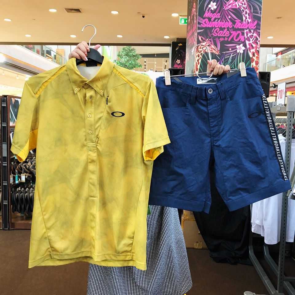 Mega Travel Store 12