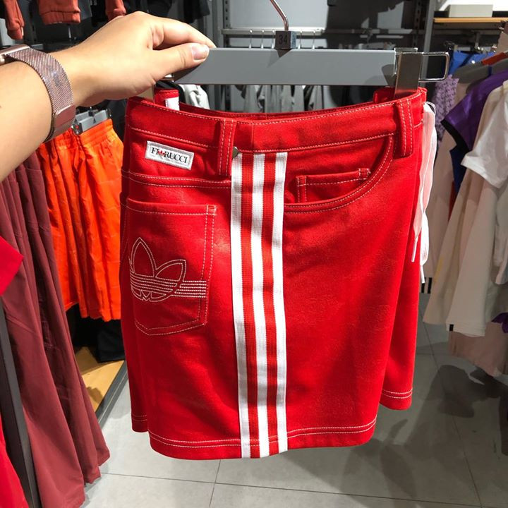 26 adidas