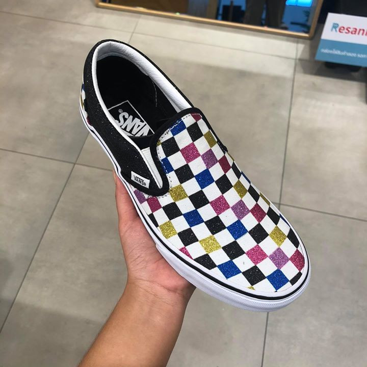 7 VANS