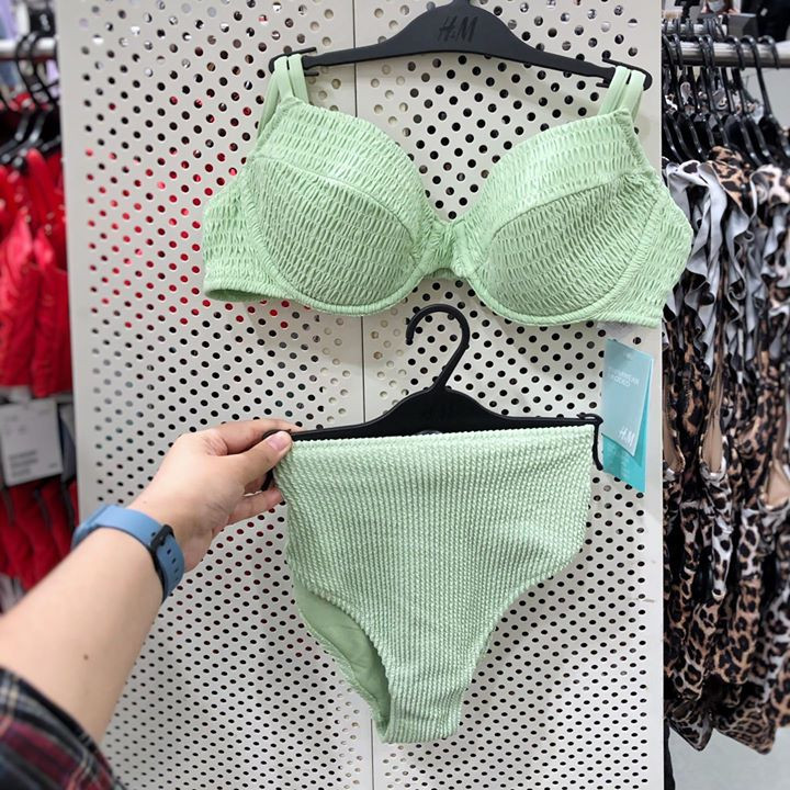 5 swimming suit