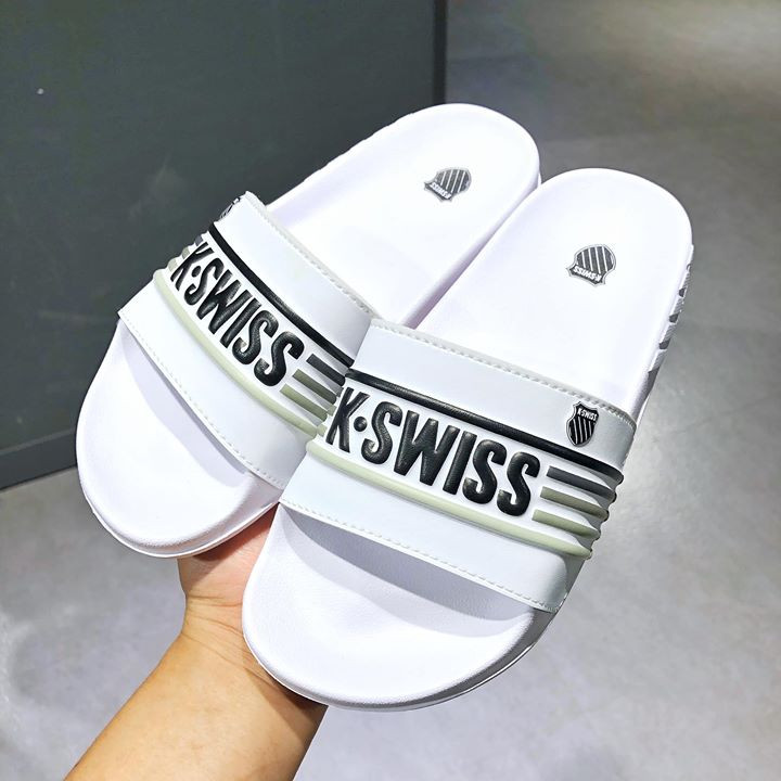 10 sandals