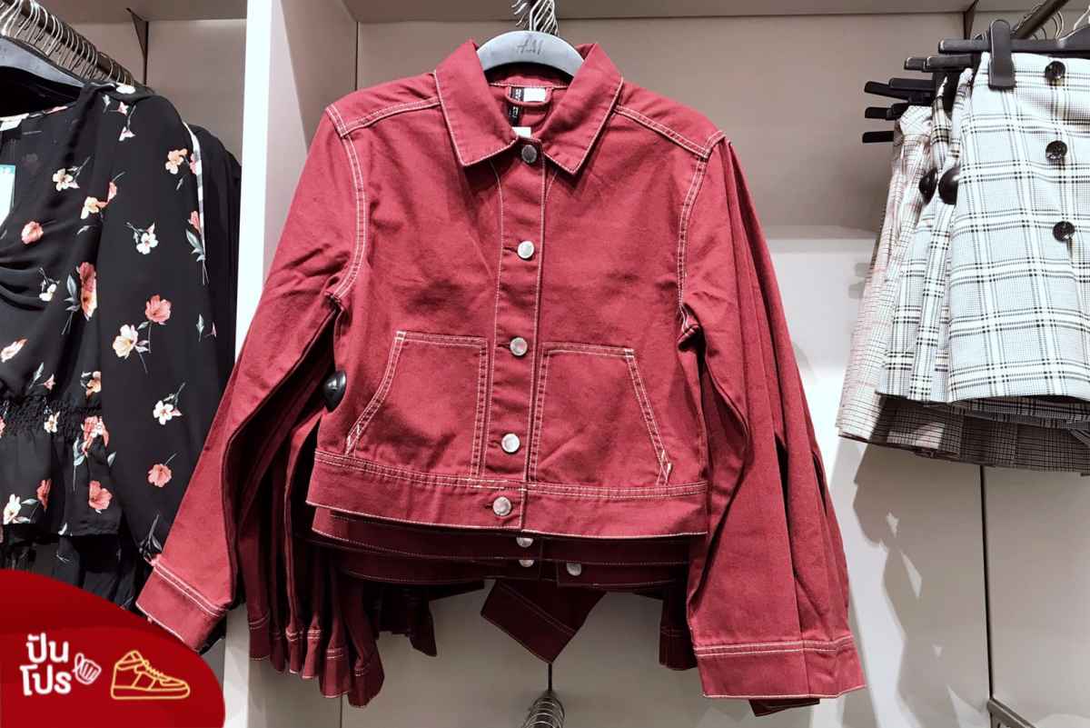 H&M Denim Jacket ลดเหลือ 700.-