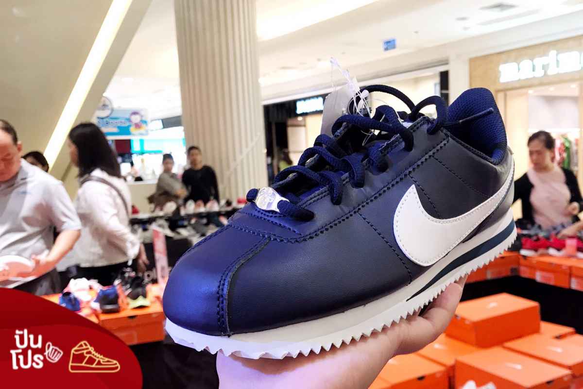 Nike Cortez Nylon ลดเหลือ 1,000.- Nike Cortez Nylon ลดเหลือ 1,000.-