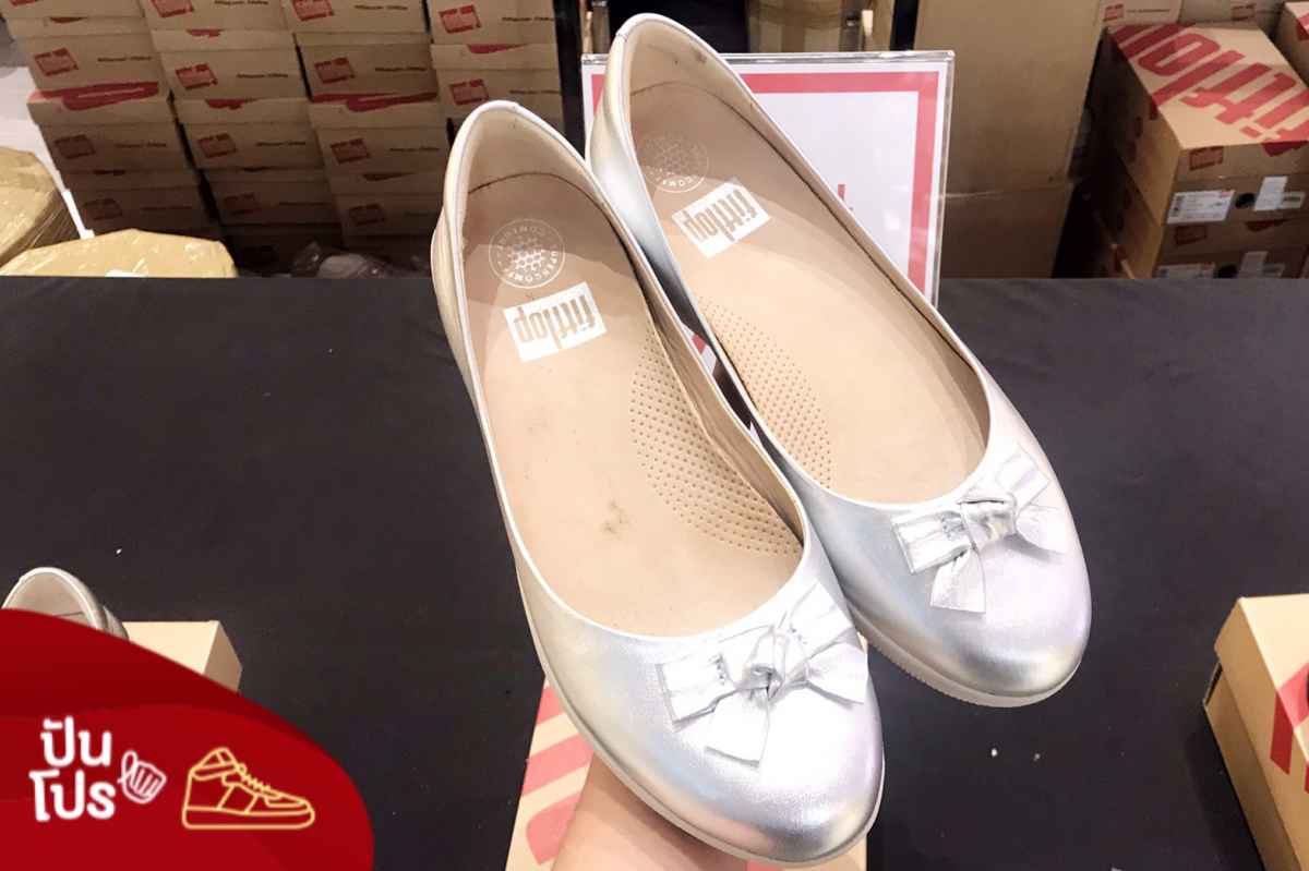 fitflop รองเท้าคัทชู Pretty Bow Superballerina ลด 70%