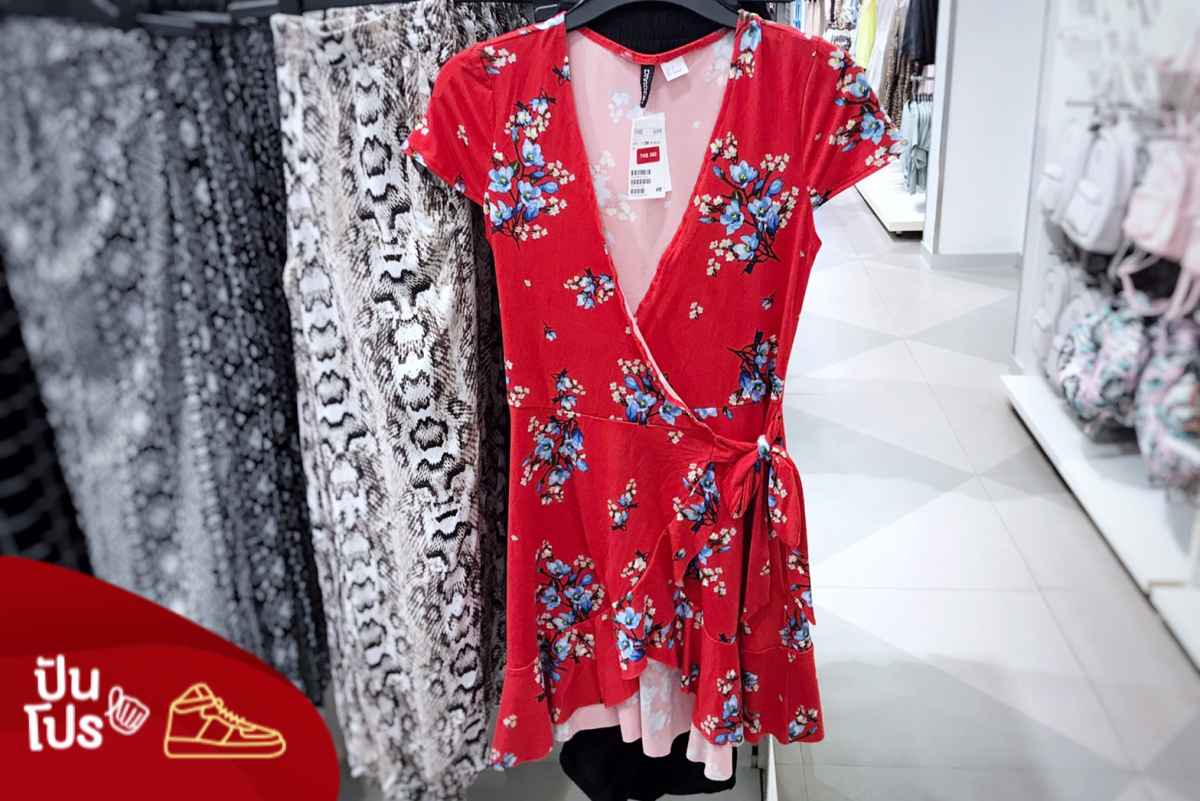 เดรส H&M เหลือเพียง 350.- ยั่วๆ จ้า! 2019-07-10 เดรส H&M เหลือเพียง 350.- ยั่วๆ จ้า! 2019-07-10